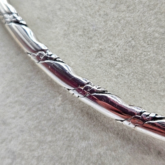 VINTAGE Best Signed Silver Tone Twist Etched Collar Choker Necklace - Picture 3 of 6